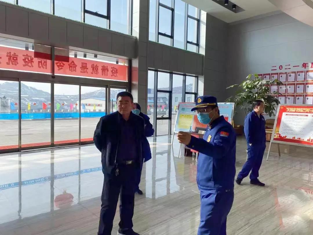 ?【工作动态】上党区消防中队领导员李敏带队莅临西掌煤业例行两节期间消防安全查抄